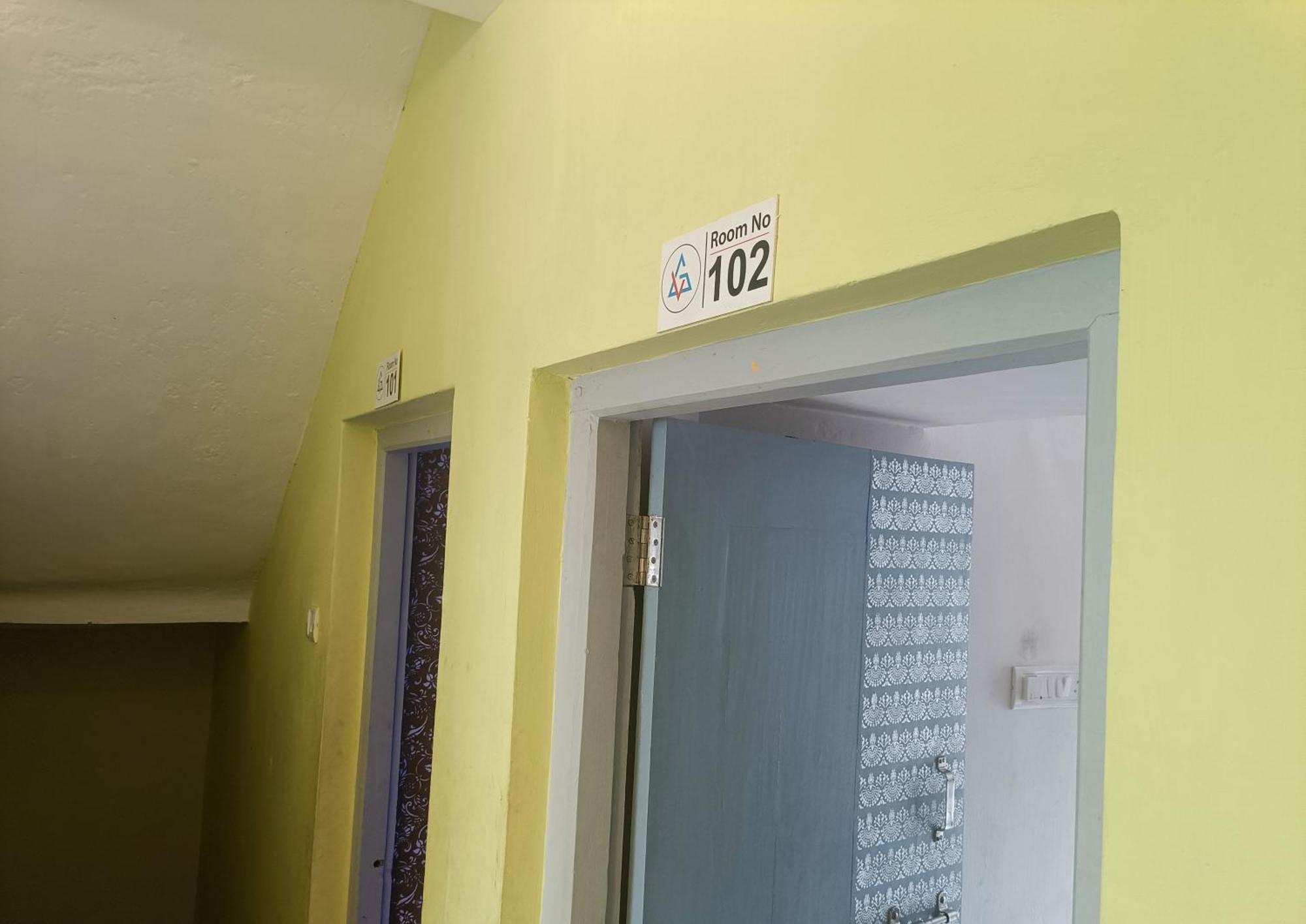 Hotel Grand View Пури Экстерьер фото