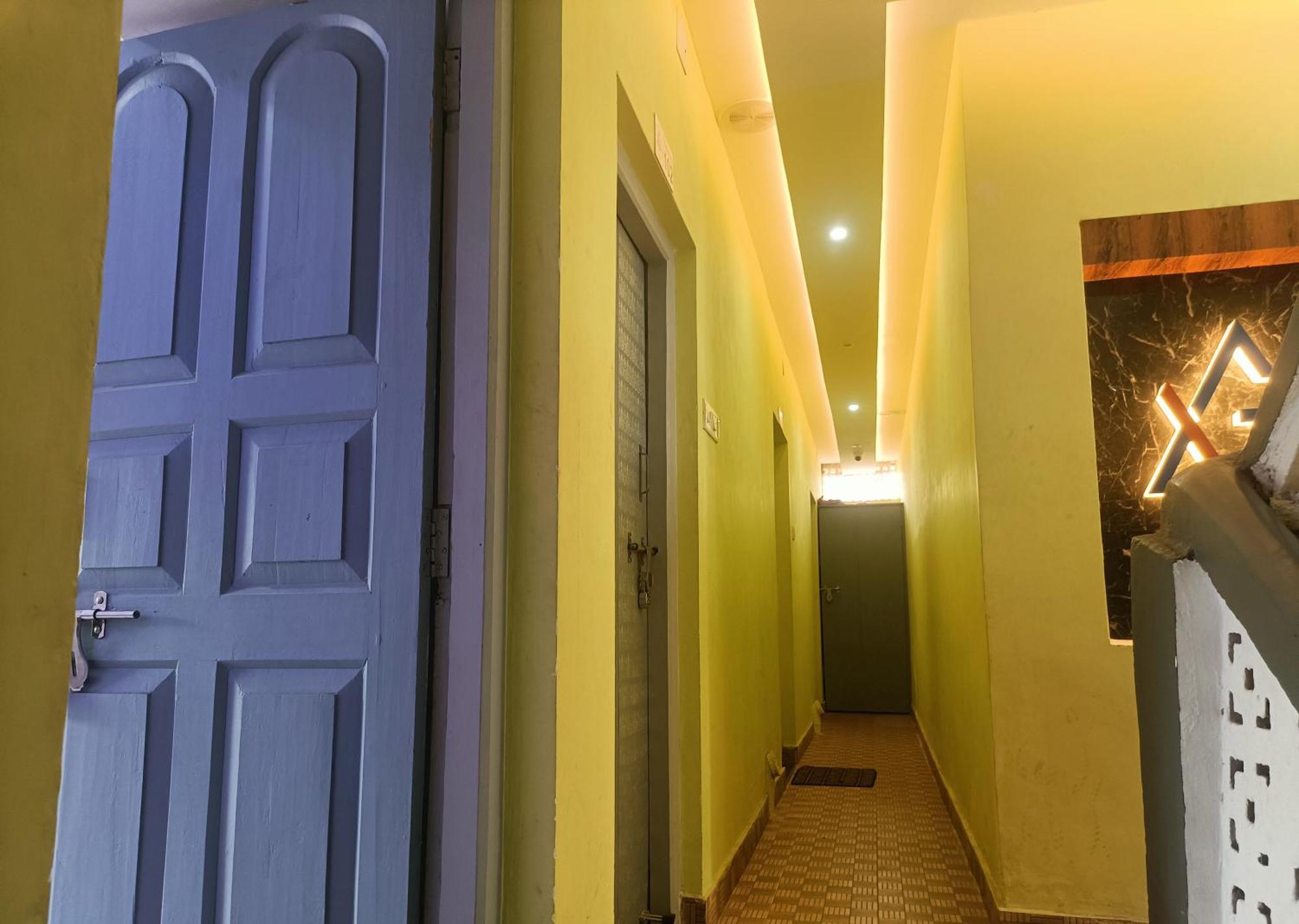 Hotel Grand View Пури Экстерьер фото