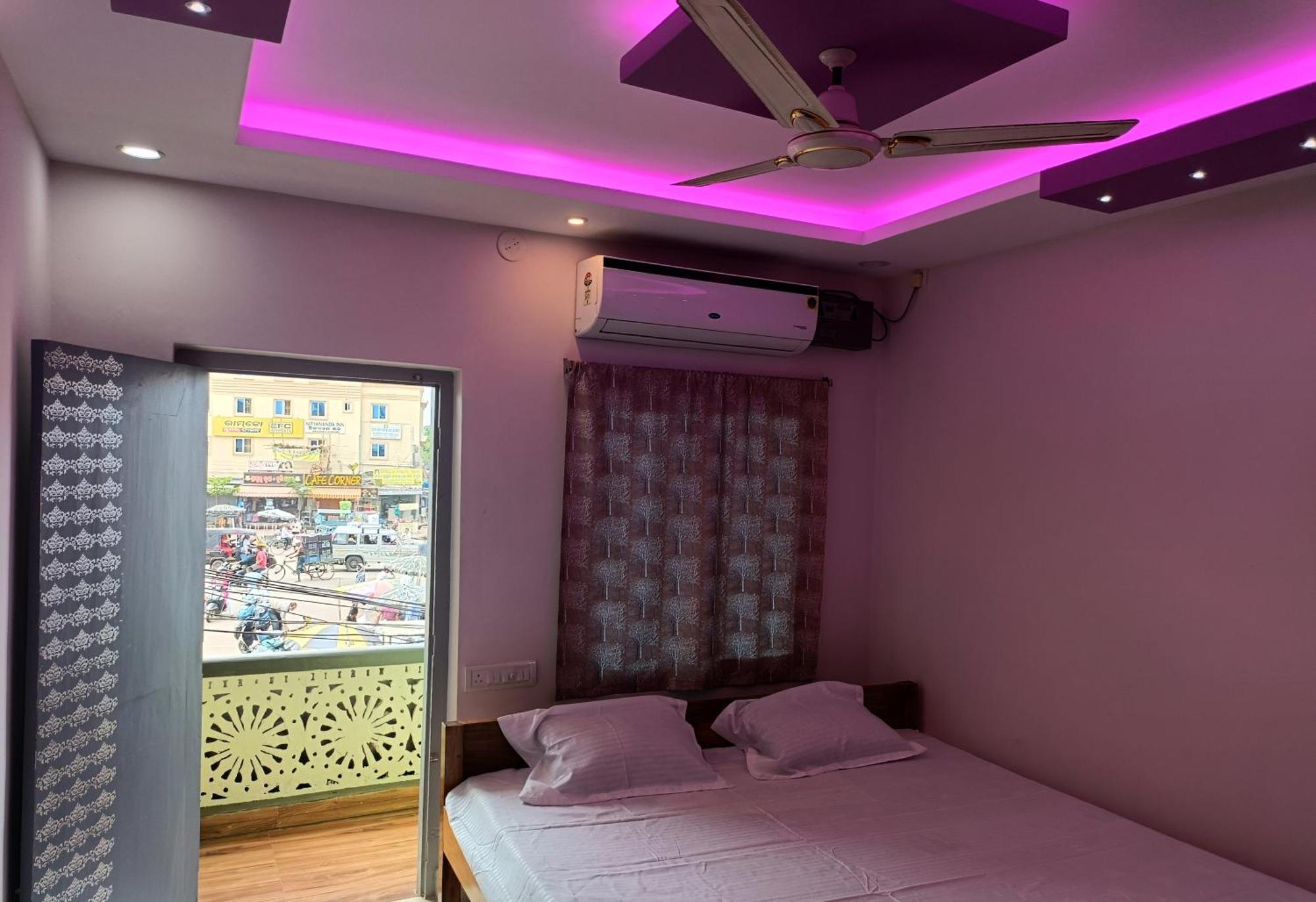 Hotel Grand View Пури Экстерьер фото