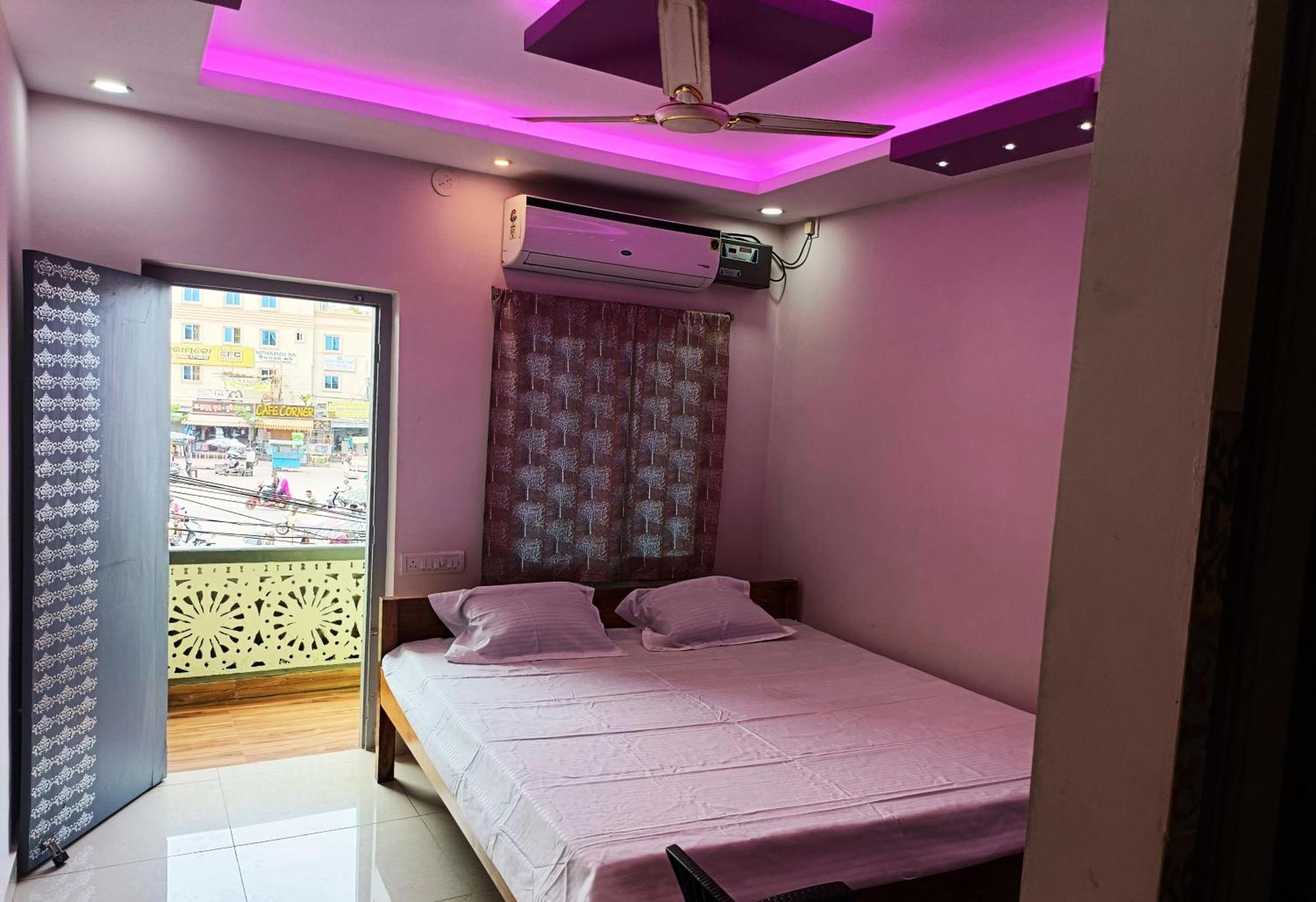 Hotel Grand View Пури Экстерьер фото