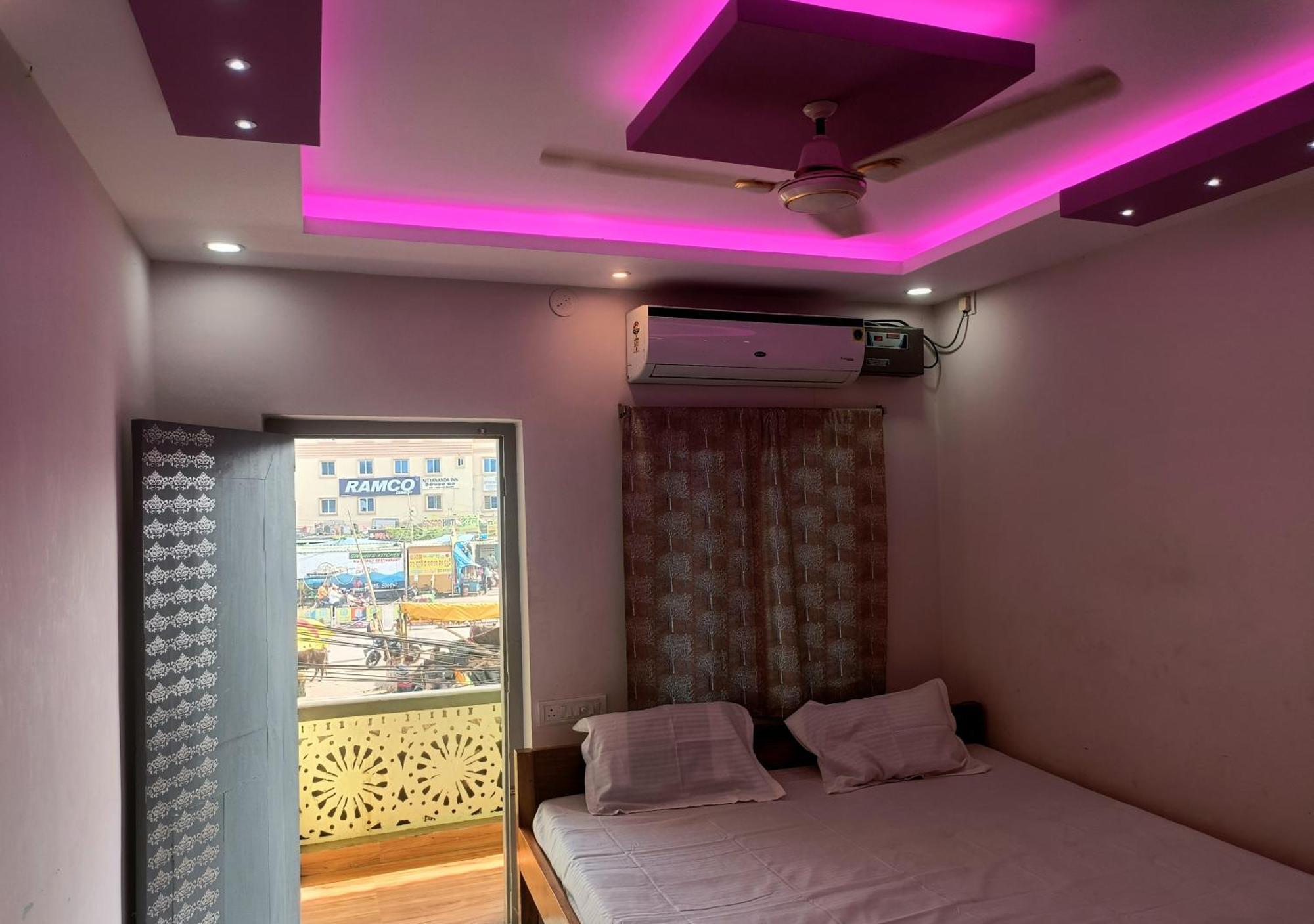 Hotel Grand View Пури Экстерьер фото