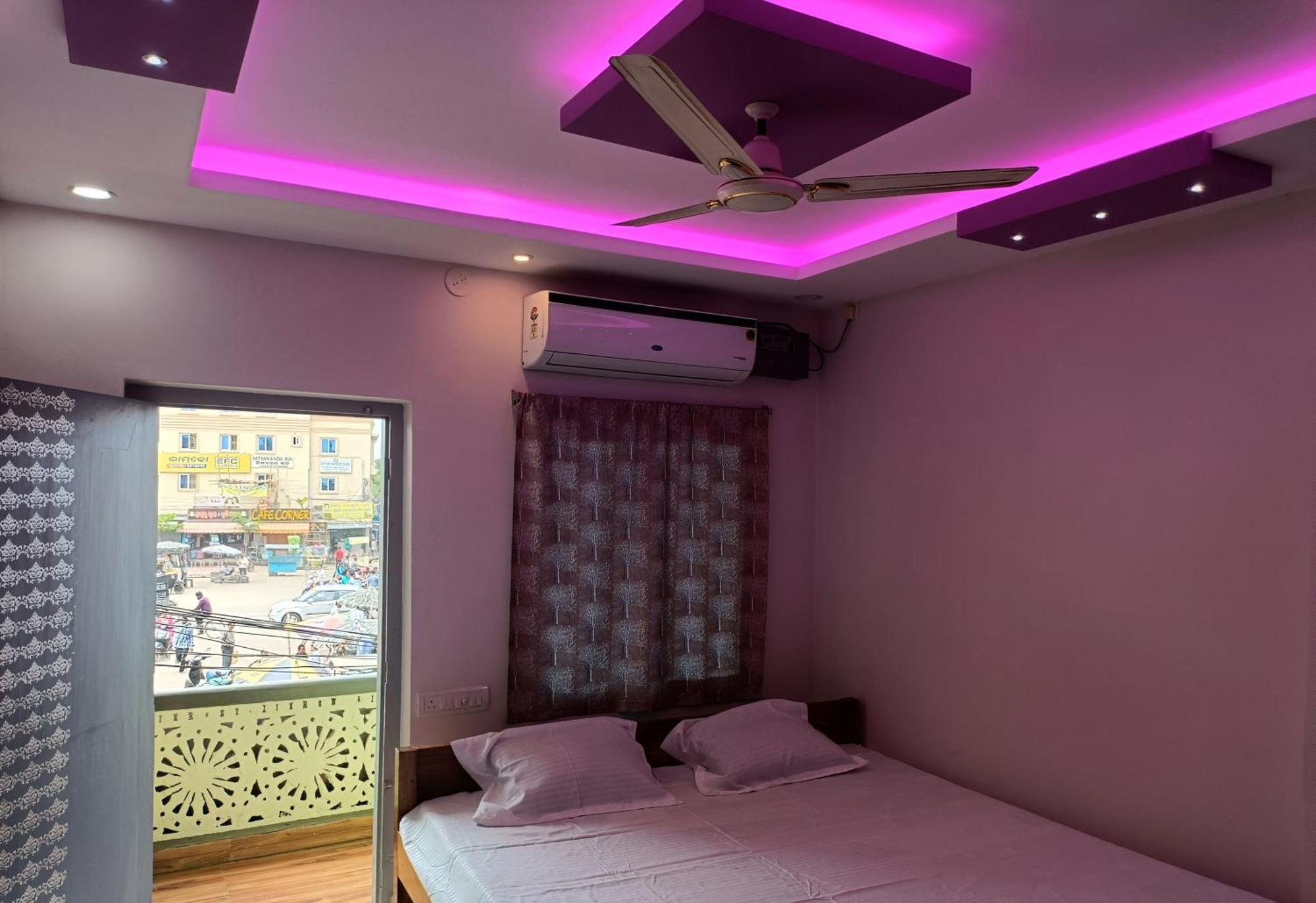 Hotel Grand View Пури Экстерьер фото