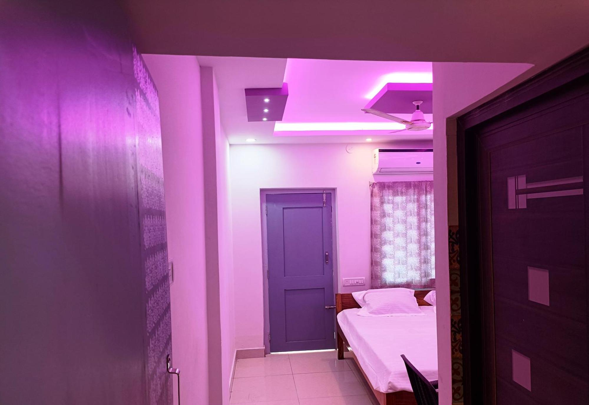 Hotel Grand View Пури Экстерьер фото