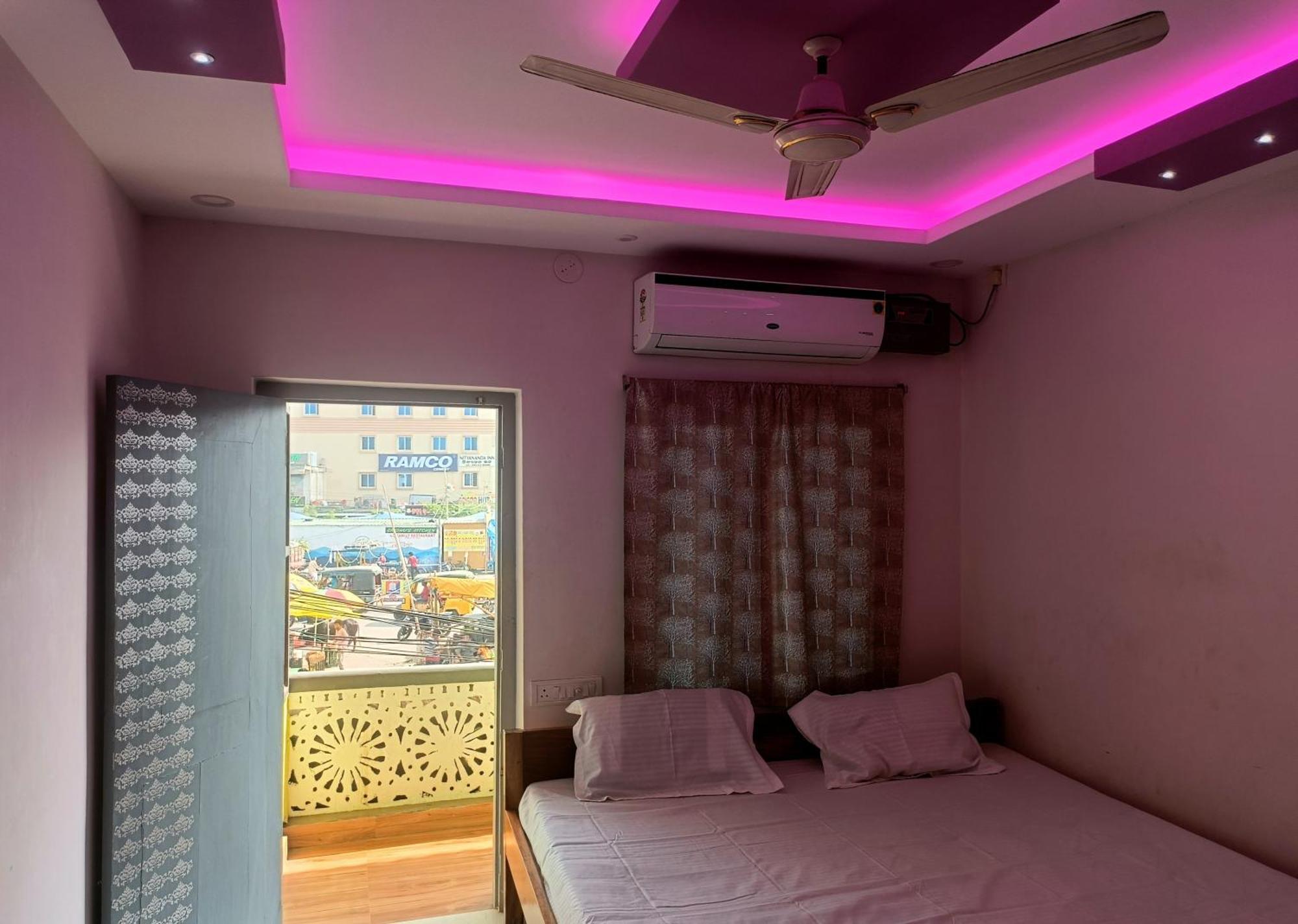Hotel Grand View Пури Экстерьер фото